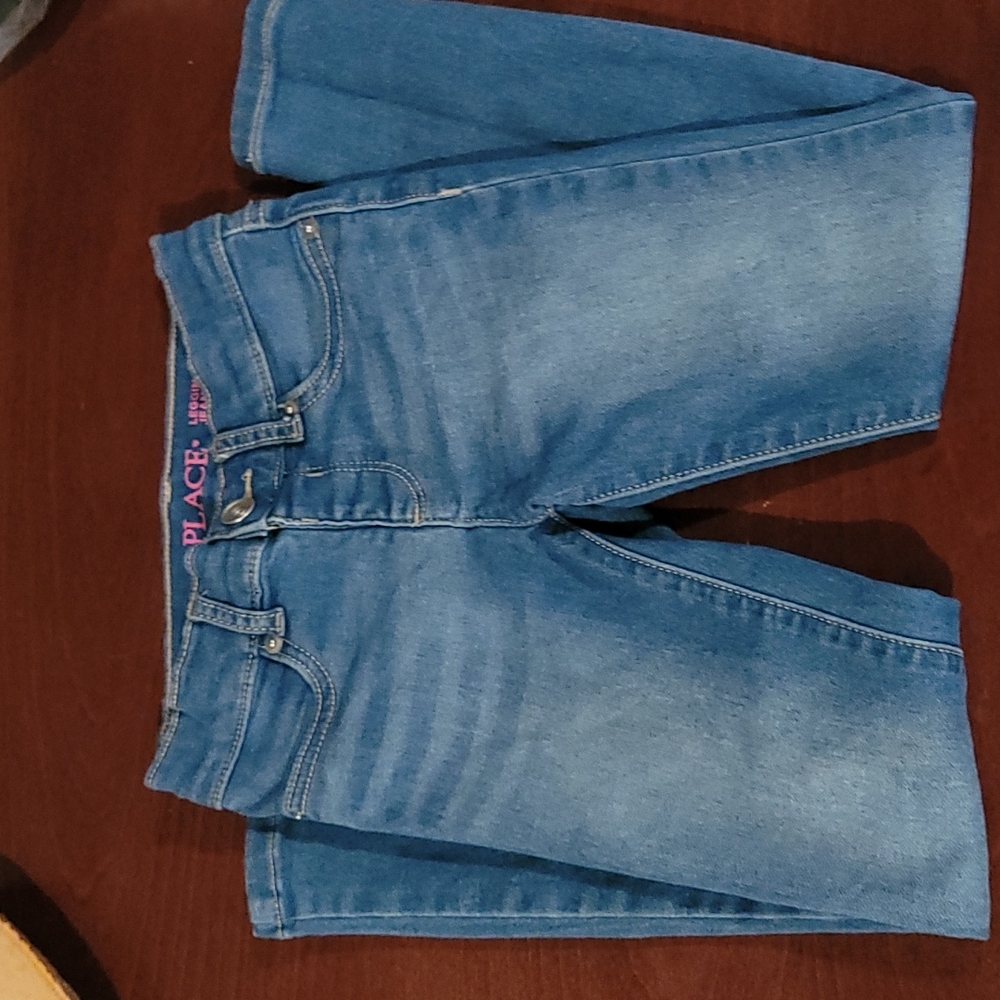 BRAND NEW girls jeans!